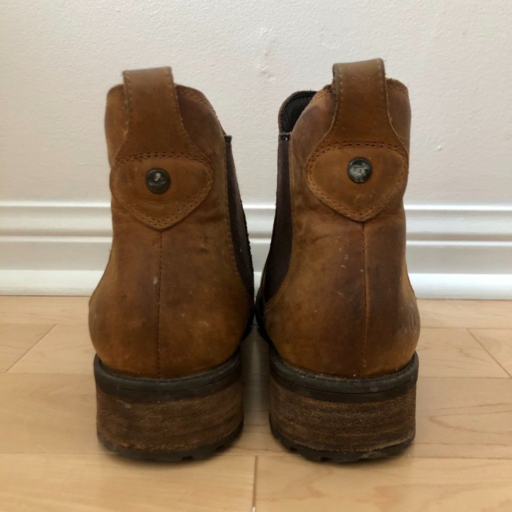 UGG - Bonham Chelsea Boots - Picture 4 of 9